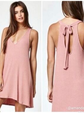 mauve Kendall & Kylie ribbed tie open back shift dress